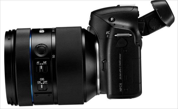 Samsung NX30