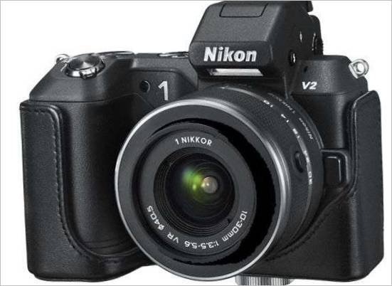 Velmi rychlý fotoaparát Nikon 1 V2 - v černé barvě