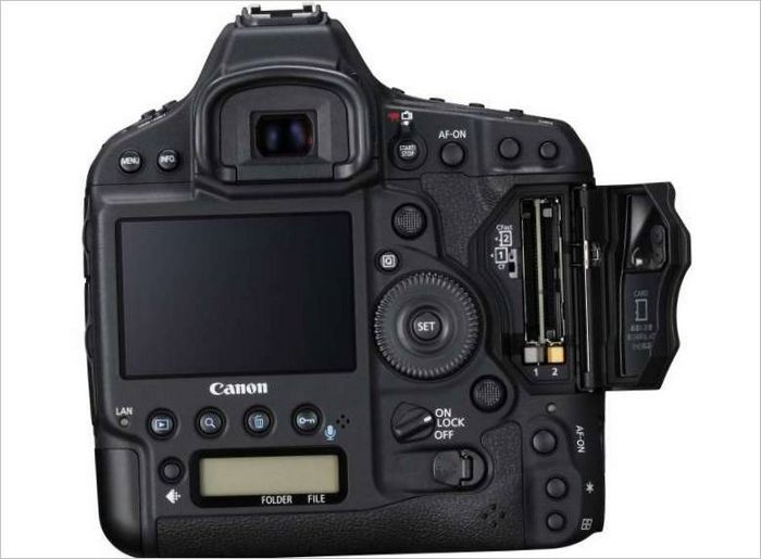 Fotoaparát Canon EOS 1D X Mark II Kit