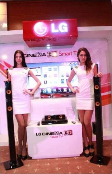 Kino 3D Smart TV a AV produkty v showroomu