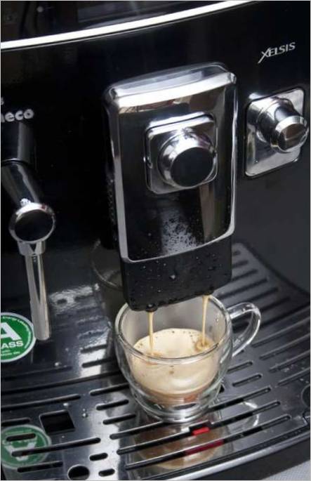Automatický kávovar Philips Saeco HD 8944