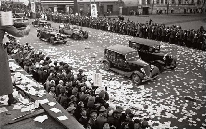 Setkání čeliuskinistů v ulicích Moskvy. 1934