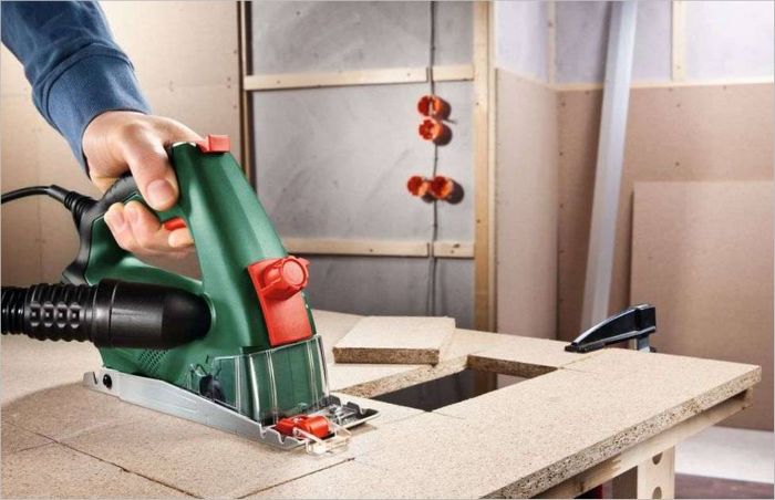 Mini kotoučová pila Bosch PKS 16 Multi