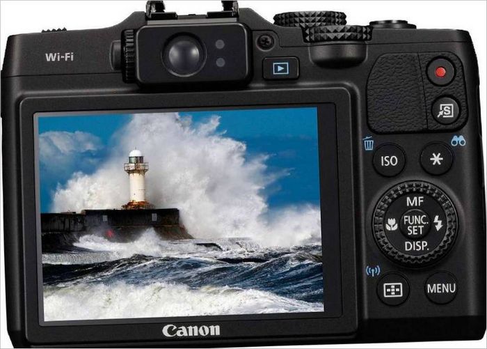 Kompaktní fotoaparát Canon PowerShot G16