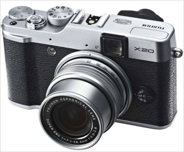 Kompaktní fotoaparát FUJIFILM X20
