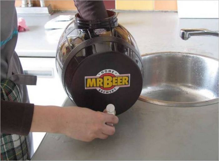 Domácí pivovar Mr.Beer Deluxe Kit