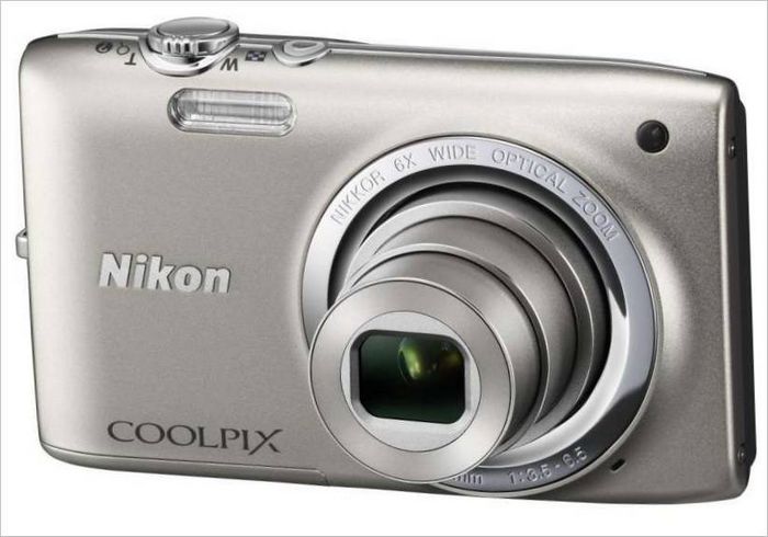 Model kompaktního fotoaparátu Nikon S2700