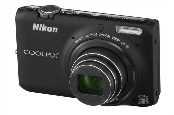 Kompaktní fotoaparát Nikon S6500